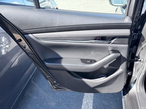 Used 2025 MAZDA MAZDA3 s image 27