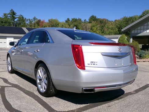 Used 2014 Cadillac XTS Luxury image 3