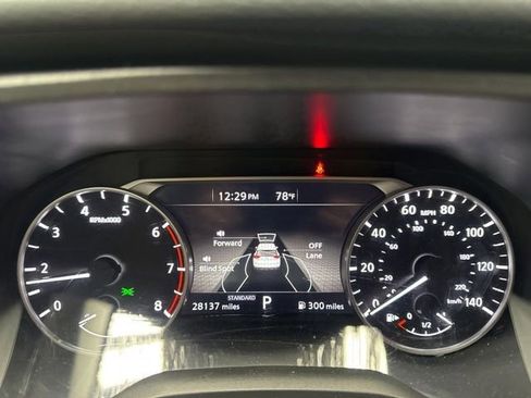 Used 2025 Nissan Rogue SV FWD image 6