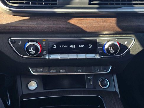 Certified 2025 Audi Q5 2.0T Premium image 29