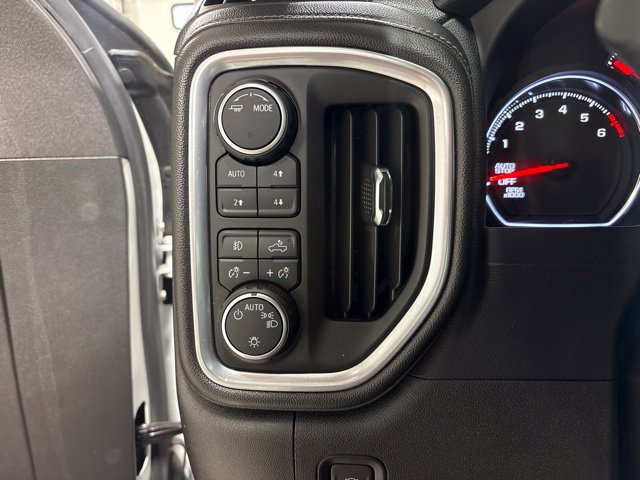 Used 2022 Chevrolet Silverado 1500 RST AWD/4WD image 14