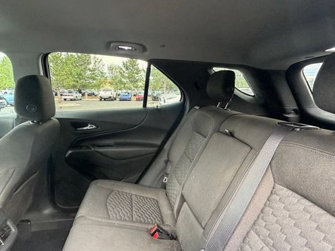 Used 2020 Chevrolet Equinox LT AWD/4WD image 18