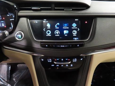 Used 2019 Cadillac XT5 Luxury image 22