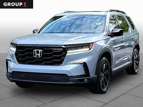 Used 2025 Honda Pilot Black Edition image 1