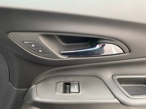 Used 2022 Chevrolet Equinox LT image 10