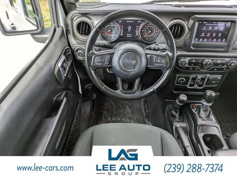 Used 2021 Jeep Wrangler Unlimited Sport AWD/4WD image 14