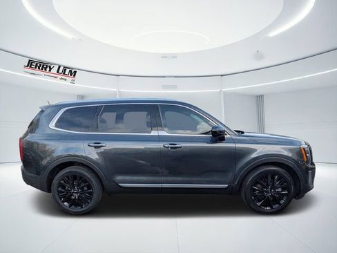 Used 2022 Kia Telluride SX image 2