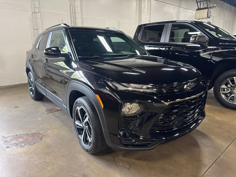 Used 2023 Chevrolet TrailBlazer RS w/ Sun and Liftgate Package AWD/4WD image 4