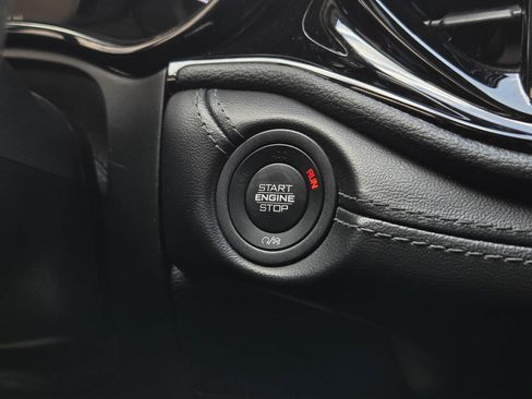 Used 2022 Dodge Durango GT w/ Blacktop Package RWD image 22