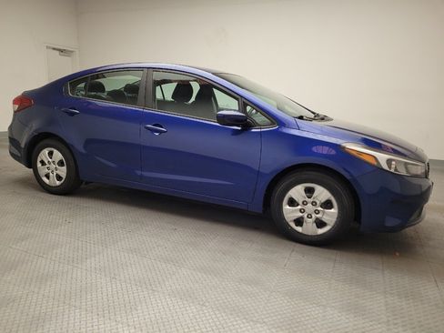 Used 2017 Kia Forte LX FWD image 11