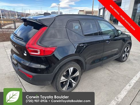 Used 2021 Volvo XC40 P8 Recharge image 7