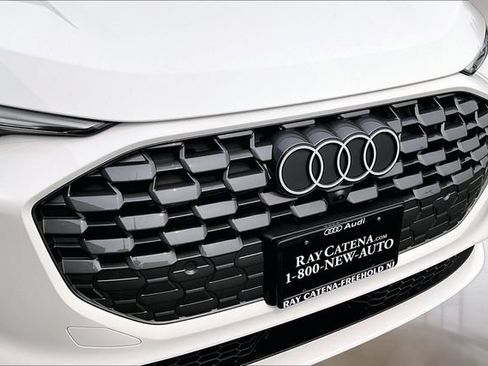 Used 2025 Audi Q5 Premium w/ Convenience Package AWD/4WD image 33