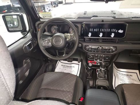 New 2026 Jeep Gladiator Mojave AWD/4WD image 15