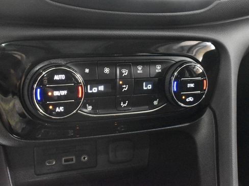 Used 2023 Buick Encore GX Essence w/ Advanced Technology Package AWD/4WD image 19