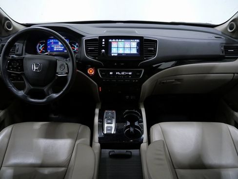 Used 2021 Honda Pilot Touring image 11