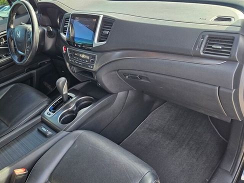 Used 2018 Honda Ridgeline RTL-T image 14