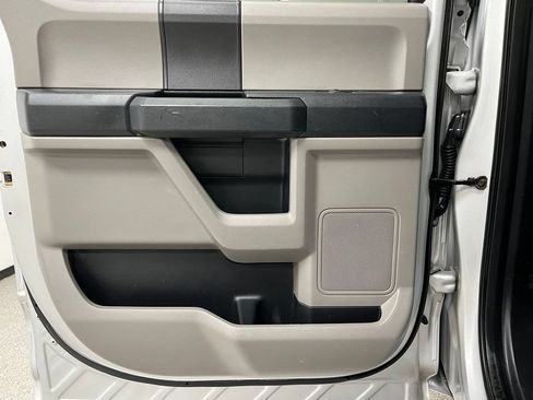 Used 2019 Ford F150 XL w/ Equipment Group 101A Mid AWD/4WD image 43