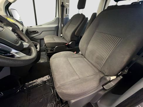 Used 2019 Ford Transit 350 XLT image 11