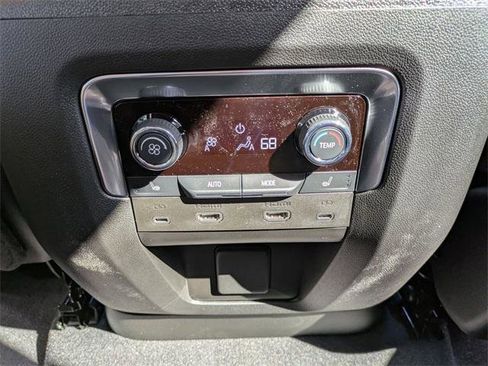 New 2026 Chevrolet Tahoe High Country image 24