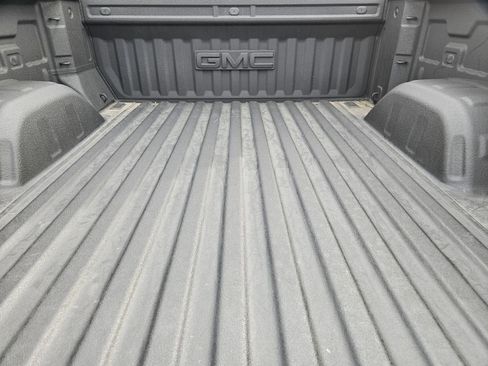 Used 2021 GMC Sierra 1500 SLT image 36