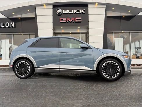 Used 2024 Hyundai Ioniq 5 Limited image 1