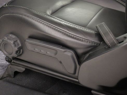 Used 2021 Jeep Wrangler Unlimited Sahara image 39