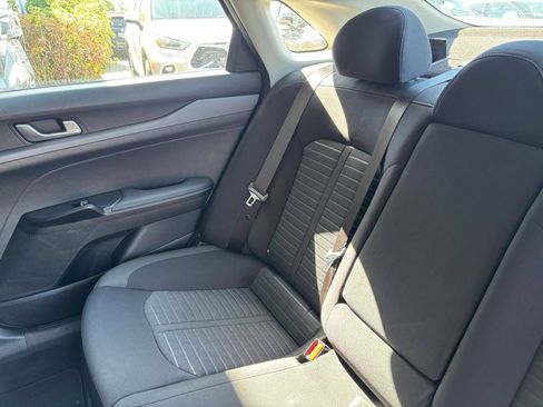 Used 2025 Kia K5 LXS FWD image 39