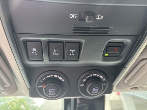 Used 2021 Toyota 4Runner TRD Off-Road AWD/4WD image 8