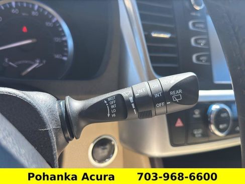Used 2016 Toyota Highlander XLE AWD/4WD image 11