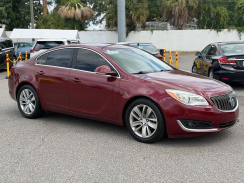 Used 2016 Buick Regal FWD image 2