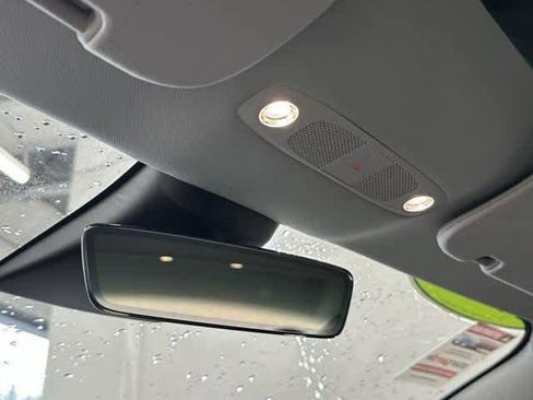 Used 2023 Tesla Model 3 Standard Range image 18