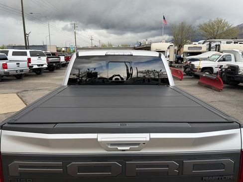 Used 2019 Ford F150 Raptor w/ Equipment Group 802A Luxury AWD/4WD image 4