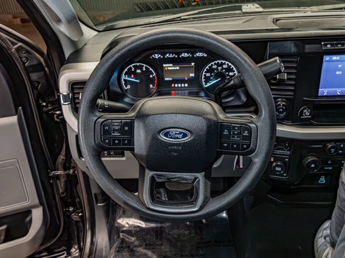 Used 2023 Ford F350 XLT w/ 360-Degree Camera Package image 15