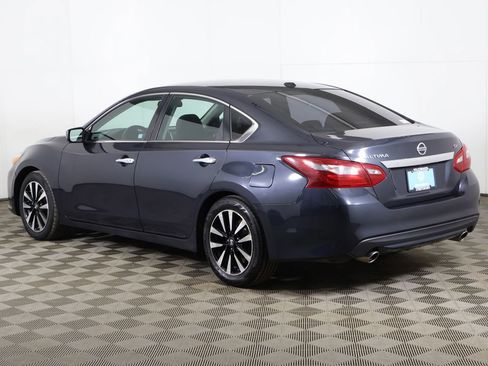 Used 2018 Nissan Altima 2.5 SV FWD image 6