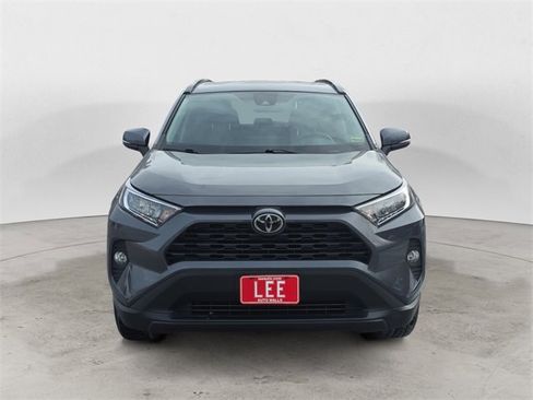 Used 2020 Toyota RAV4 XLE w/ Convenience Package image 8