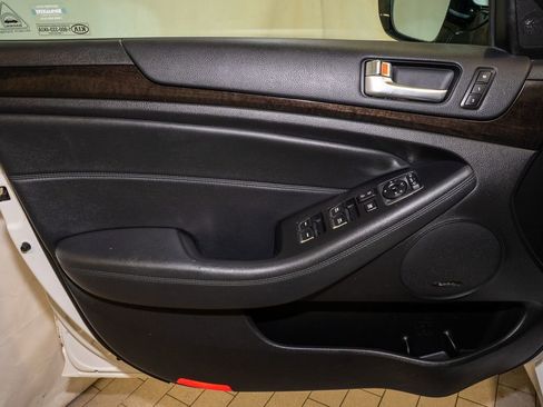 Used 2014 Kia Cadenza Premium w/ Luxury Package image 12