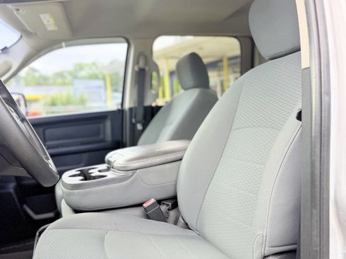 Used 2015 RAM 1500 Express image 10