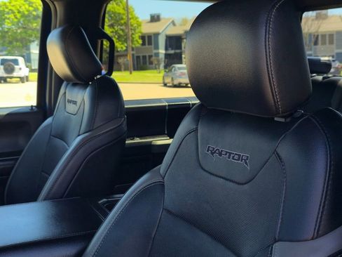 Used 2018 Ford F150 Raptor w/ Equipment Group 802A Luxury image 26