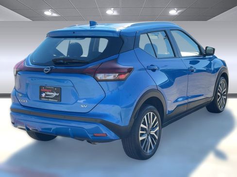 Used 2024 Nissan Kicks SV image 9