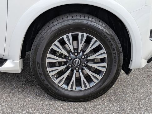 Used 2022 Nissan Armada SL w/ Midnight Edition Package image 11