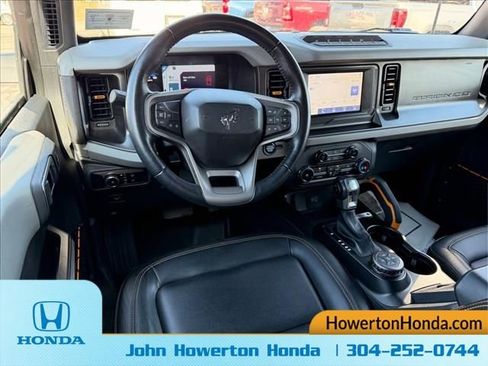 Used 2023 Ford Bronco Badlands image 9