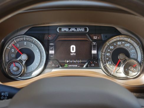 Used 2019 RAM 1500 Limited w/ Body Color Bumper Group image 7