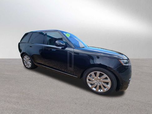 Used 2023 Land Rover Range Rover SE image 6