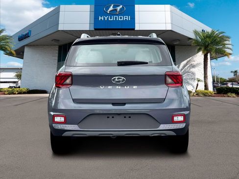 New 2026 Hyundai Venue SEL FWD image 7