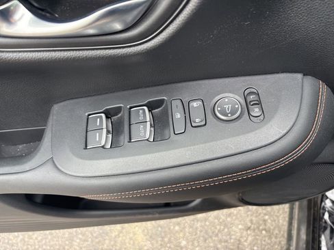 Used 2023 Honda HR-V Sport image 18