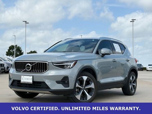 Certified 2025 Volvo XC40 B5 Plus AWD/4WD image 10