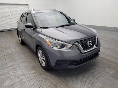 Used 2018 Nissan Kicks S image 13