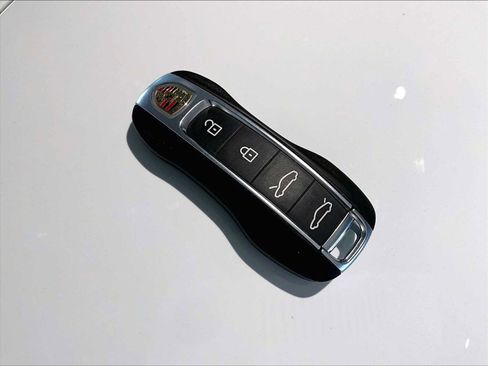 Used 2024 Porsche Taycan Turbo S image 36