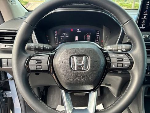Certified 2026 Honda Pilot Touring image 21