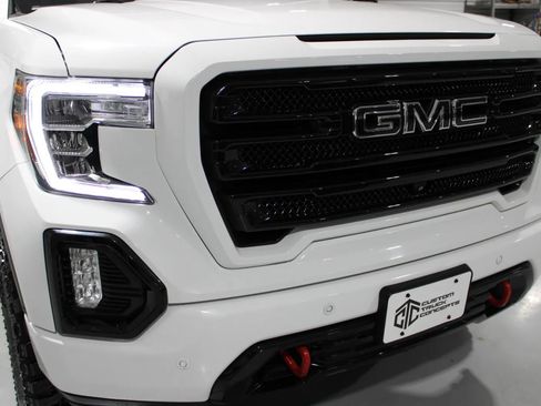 Used 2020 GMC Sierra 1500 AT4 w/ AT4 Premium Package AWD/4WD image 5